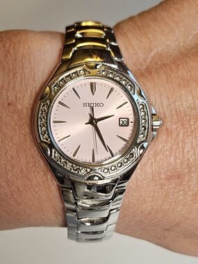 Seiko Silver Bracelet Watch with Pink Sunburst Dial and Swarcovski Crystals